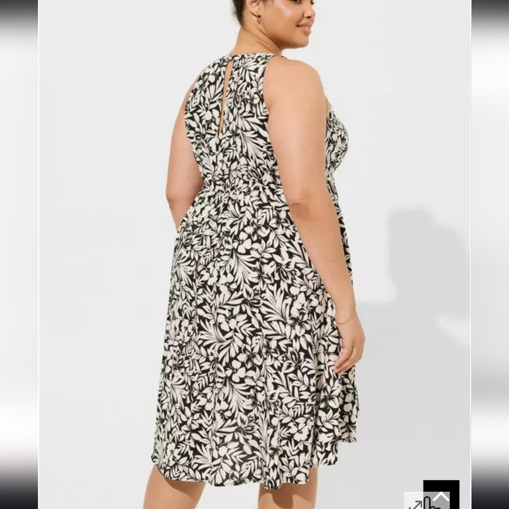 NWT Torrid Black and White Floral Print Midi Dress Size LARGE - Picture 3 of 16
